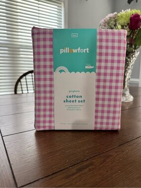Pillowfort Pink & White Gingham Cotton Sheet Set - Twin